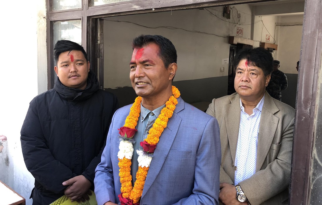 म्याग्दीमा एमालेका हरिकृष्ण श्रेष्ठले दर्ता गरे उम्मेदवारी