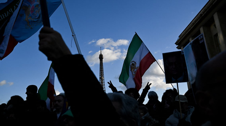 इरानमा चर्किंदै विरोध प्रदर्शन, तेहरानमा एक सडकको नाम ‘ट्रम्प स्ट्रिट’ राखियो