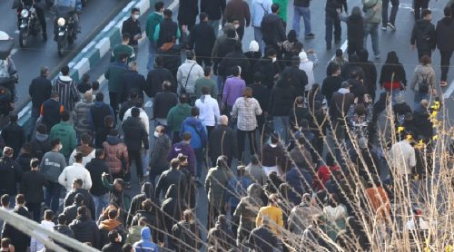 इरानमा प्रदर्शन हिंसात्मक बन्दै, ३५ जनाको मृत्यु