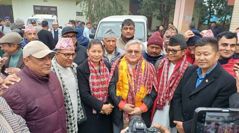 कोशीमा गठबन्धनका पोर्तेल, मेचे र थापाले गराए उम्मेदवारी दर्ता