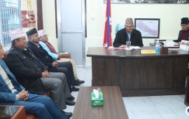 कोशीमा पुनर्गठित मन्त्रिपरिषद्को पहिलो बैठक : मन्त्रीको नेतृत्वमा तीन समिति गठन