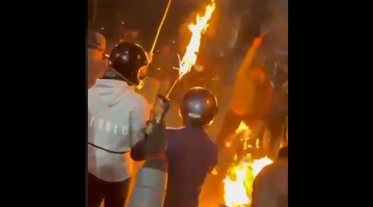 कोटेश्वरमा पनि जलाइयो गगनको पुत्ला