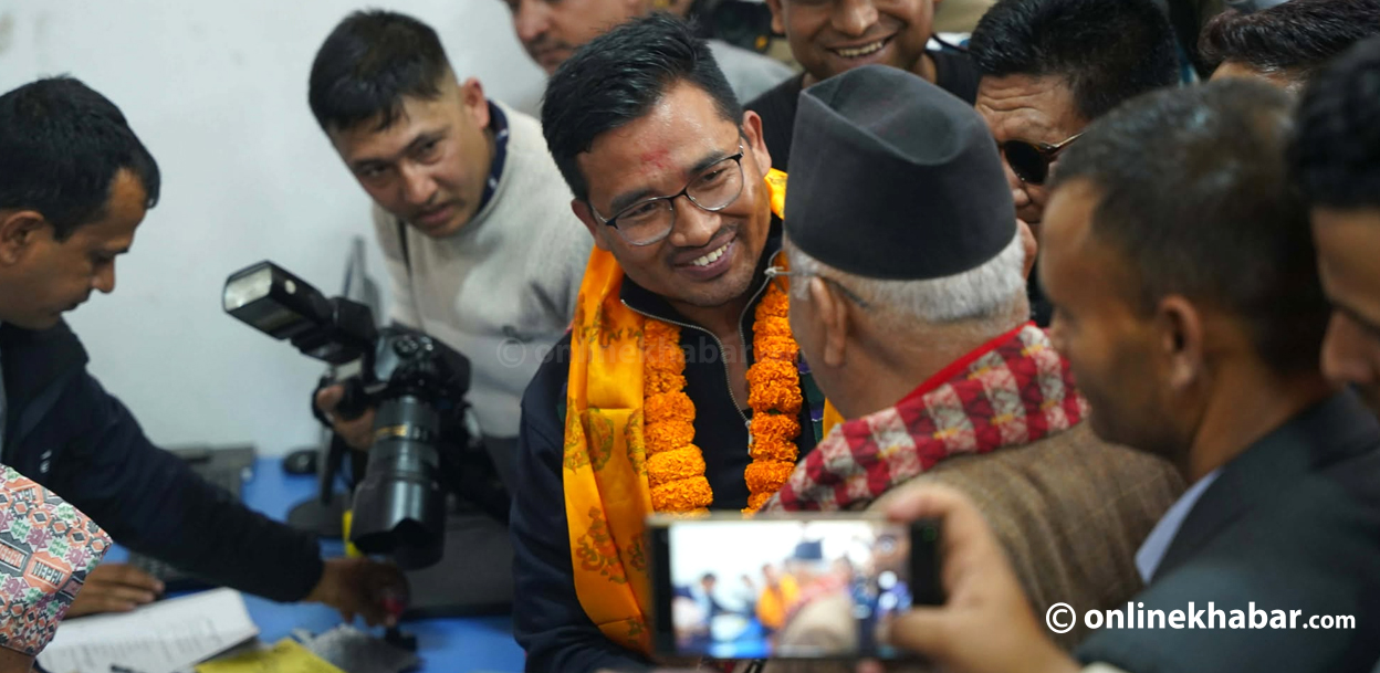 उम्मेदवारी दर्ता गर्दा ओली-तामाङको जम्काभेट