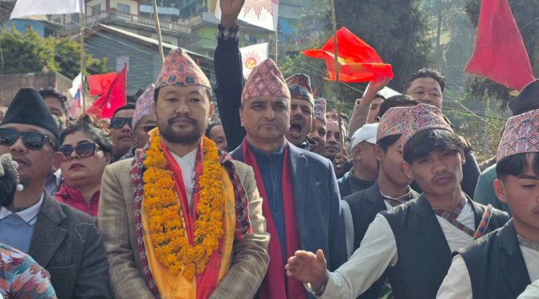 ताप्लेजुङमा १३ जनाको उम्मेदवारी 