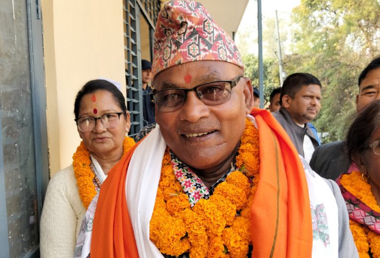 महोत्तरी १ : एमालेका लक्ष्मी कोइरीले दिए उम्मेदवारी