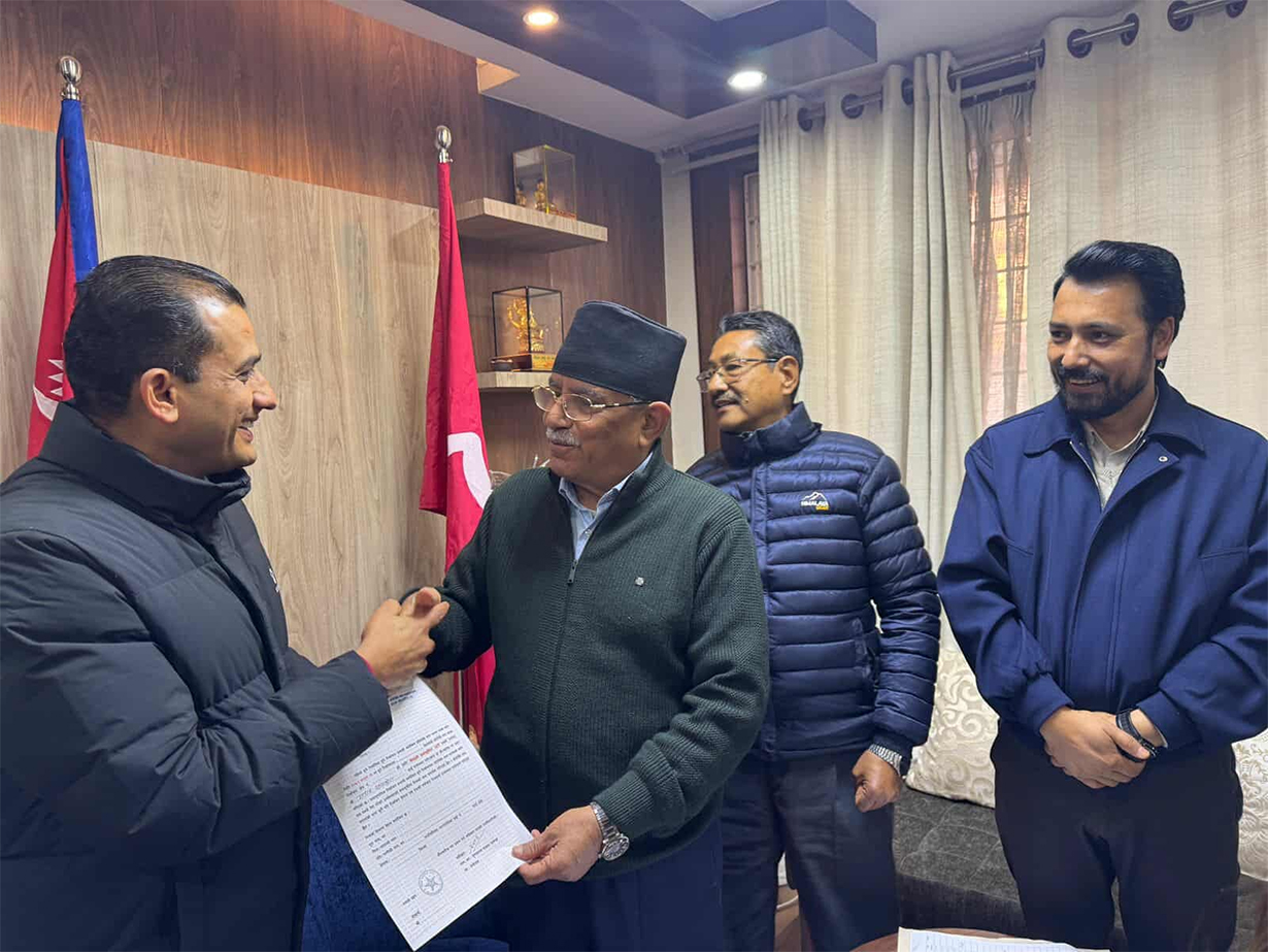 नेकपाका माधव सापकोटाले पाए सिन्धुपाल्चोक-१ बाट टिकट