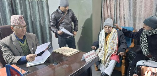 ८३ वर्षीय महन्थ ठाकुर : अझै मरेन सांसद बन्ने तृष्णा