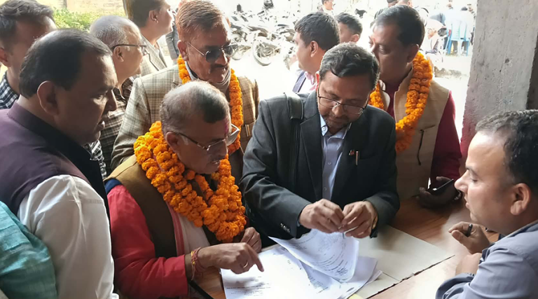 कांग्रेसका महेन्द्र यादवले गराए धनुषा-४ बाट उम्मेदवारी दर्ता