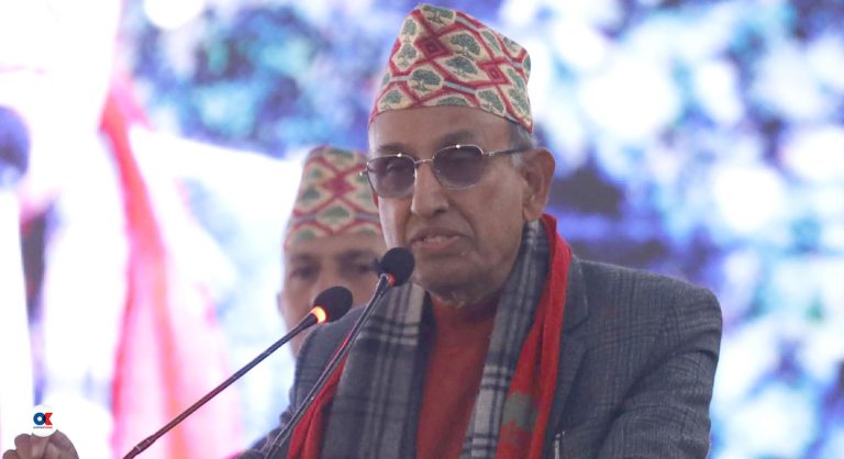 अभिमानी पदाधिकारीले बहुमत लत्याउने चेष्टा नगरुन् : महेश आचार्य