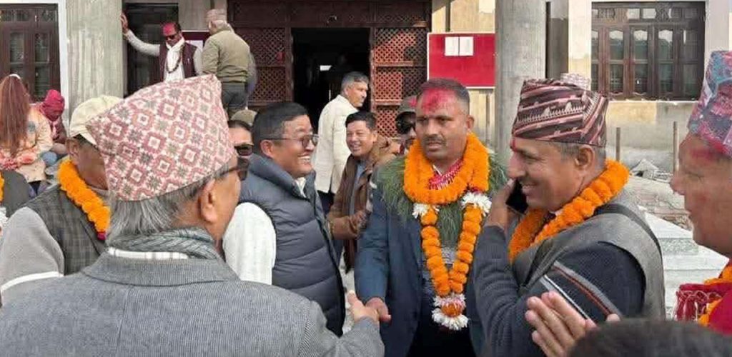 महेश्वर दाहाल बागी उठ्दा नेकपा सिन्धुलीमा हलचल