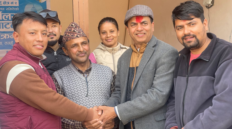 तनहुँ-२ बाट उनेपाका मनराजले लिए उम्मेदवारी फिर्ता, रास्वपाका श्रीरामलाई सघाउने