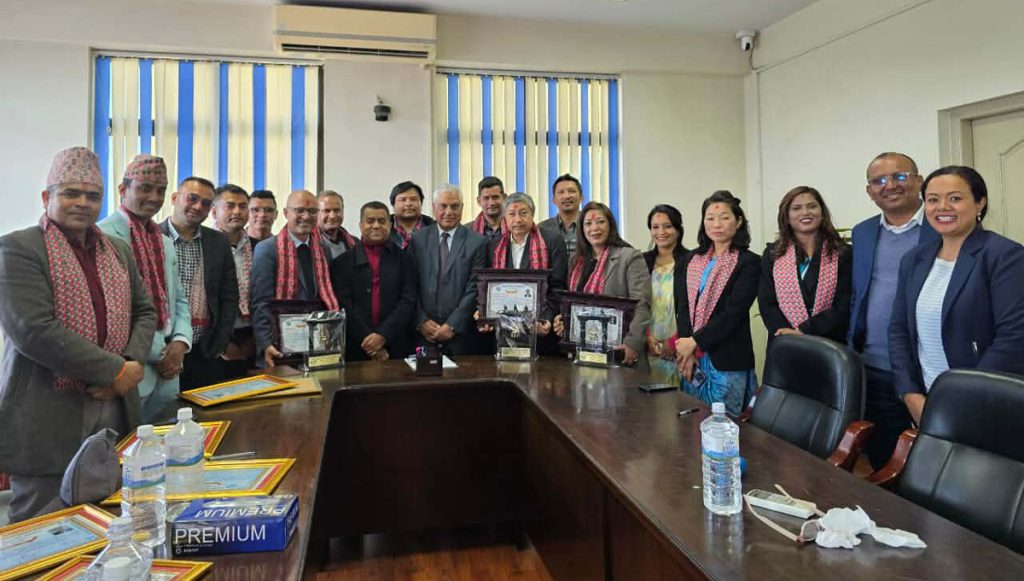 मेडिकल काउन्सिका नवनिर्वाचत उपाध्यक्ष र सदस्यहरूले गरे पदबहाली