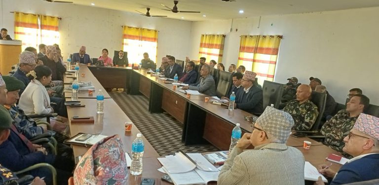 निर्वाचन खर्च सीमाबारे उम्मेदवार : ‘खाली हात भोट माग्न जाँदैछु, खर्च कहाँबाट ल्याउनु’