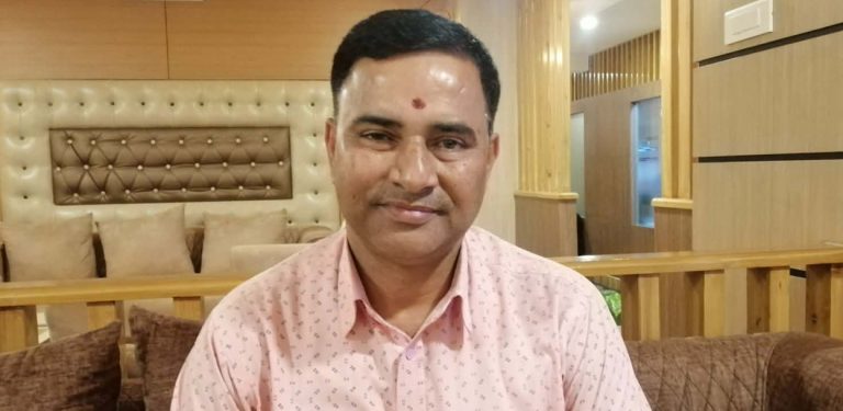 कांग्रेस चितवन सभापति भन्छन् : देउवा र शेखरकोबिनाको विशेष महाधिवेशनमा सहभागी हुँदैनौं