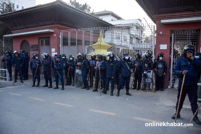 निर्वाचन आयोग परिसरको सुरक्षा व्यवस्था कडा (तस्वीरहरू)