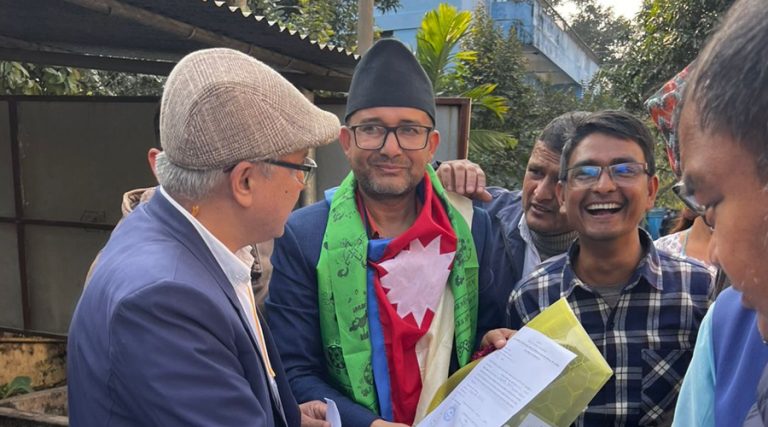 उदयपुर-१ बाट रास्वपाका गेलालले गराए उम्मेदवारी दर्ता