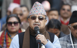 निर्वाचन तालिका स्थगन माग गर्न आयोग जाँदै देउवा समूह