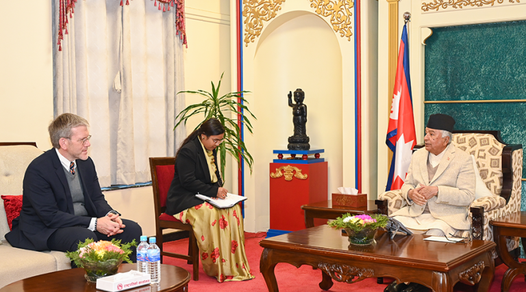 राष्ट्रपति पौडेलसँग अमेरिकी राजदूत थम्पसनको विदाइ भेट