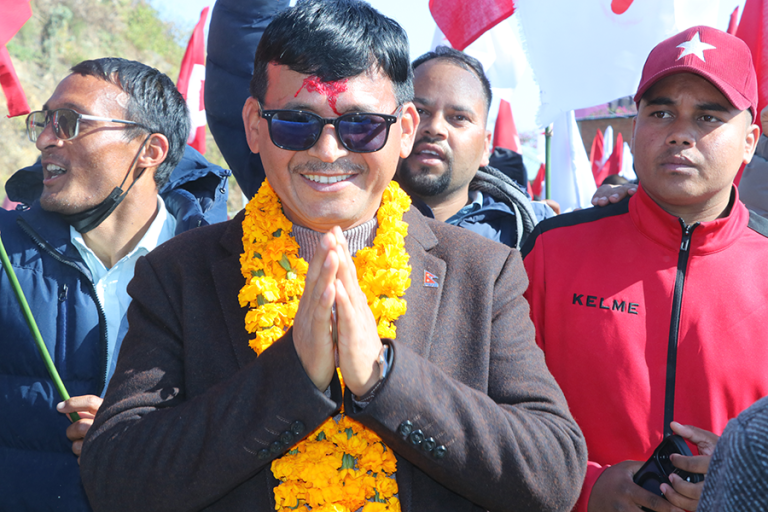 पहिलो परीक्षामा उत्तीर्ण नेकपाका रमेश मल्ल