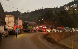 वर्षाका कारण भक्तपुर–साँगा सडकखण्डमा सवारी जाम