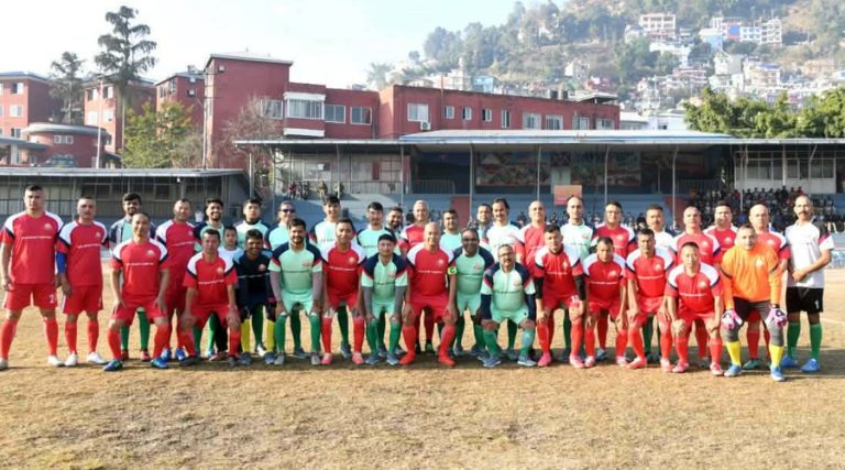 सशस्त्रका अधिकृत र पत्रकारबीच मैत्रीपूर्ण फुटबल