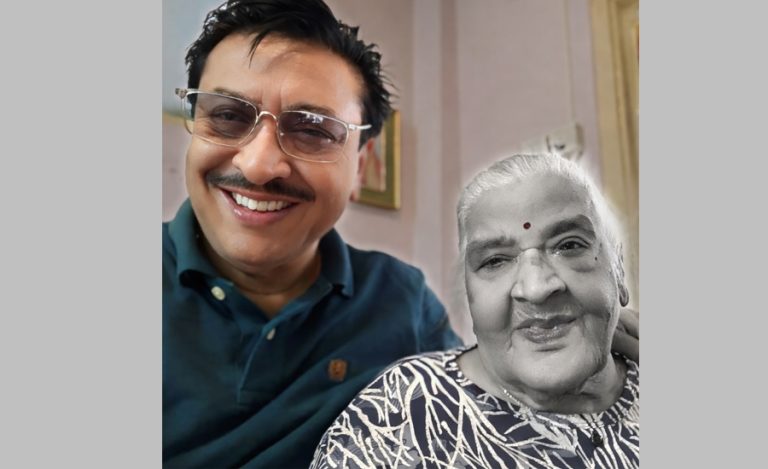 आमाको निधनपछि शम्भुजीत : मेरी आमाले मलाई एक्लै छाडेर बिदा लिनुभयो