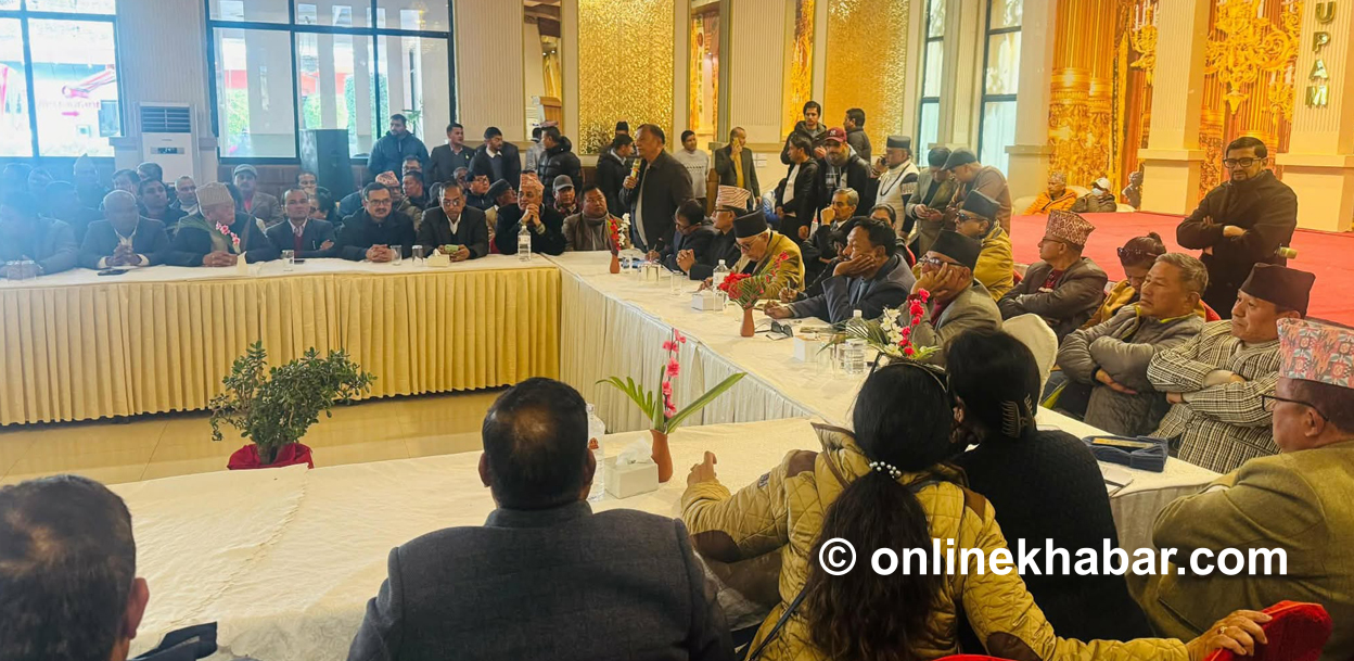 शेखर पक्षको बैठक बत्तिसपुतलीमा जारी