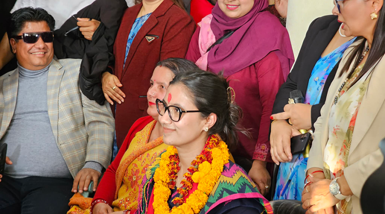 सोविता गौतमले चितवन-३ बाट गराइन् उम्मेदवारी दर्ता