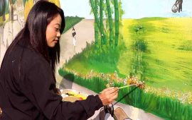 थारु संस्कृतिमा रङ भर्दै सोमिना