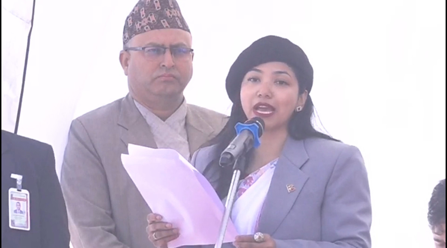 शहीदहरूले देखाएको मार्गचित्रमा अघि बढौं : सुनिता डंगोल