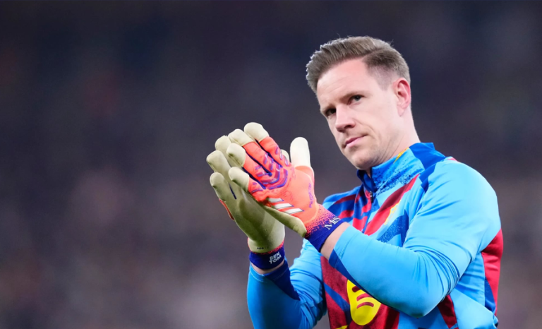 लोनमा जिरोना पुगे गोलकिपर टेर स्टेगन