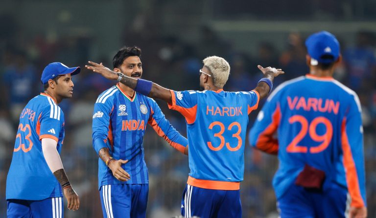 जिम्बाबेमाथि भारतको सहज जित, दक्षिण अफ्रिका सेमिफाइनलमा