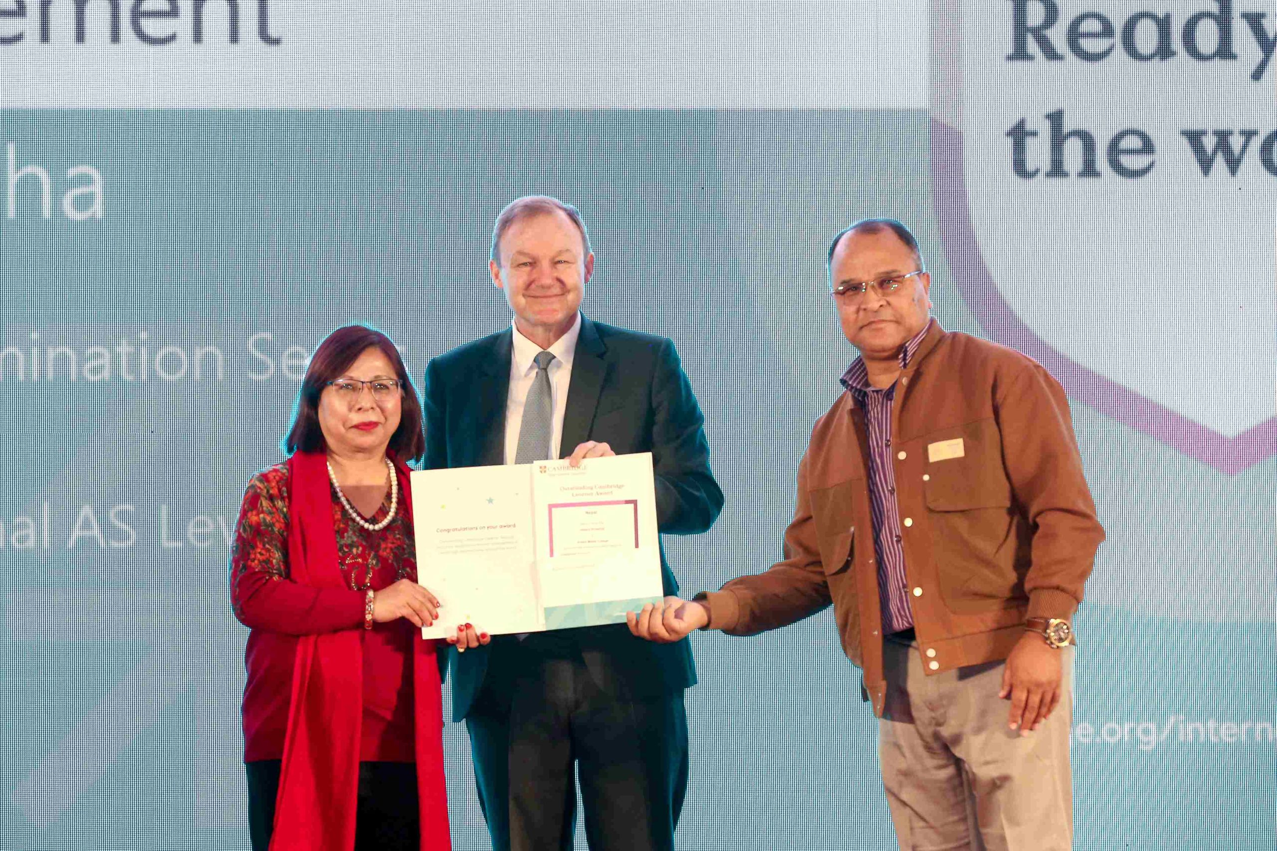 ब्रिटिस मोडेल कलेजका विद्यार्थी ‘आउटस्ट्यान्डिङ क्याम्ब्रिज लर्नर अवार्ड्स २०२५’ मा सम्मानित