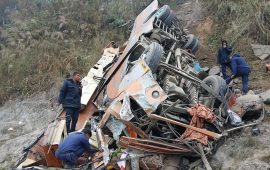 सार्वजनिक यातायात प्रणालीसँग यात्रु मार्ने लाइसेन्स छ ?