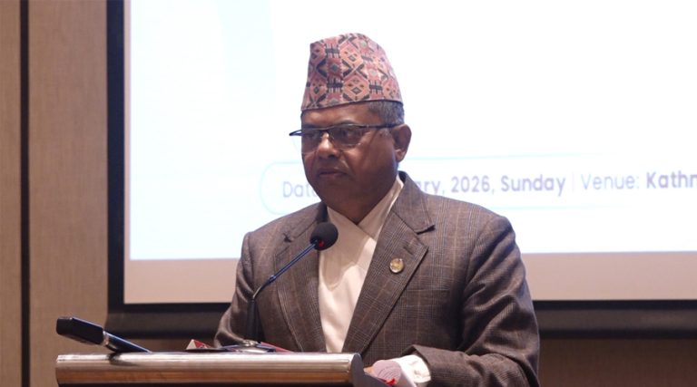 पेट्रोलियम पदार्थमा १० प्रतिशत इथानोल मिसाउँदा वार्षिक ६ अर्ब बचाउन सकिन्छः उद्योगमन्त्री