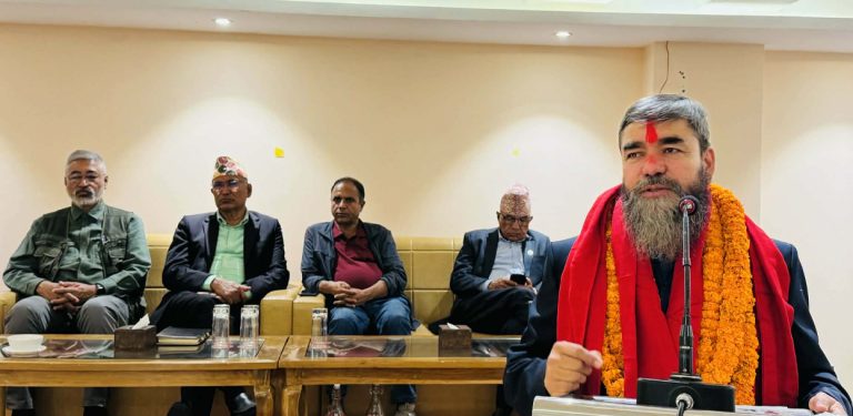 नेकपाका केन्द्रीय सदस्य विनोद पहाडी एमाले प्रवेश