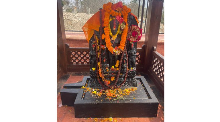 कीर्तिपुरको चारघरेमा भगवान् विष्णुको मूर्ति स्थापना   