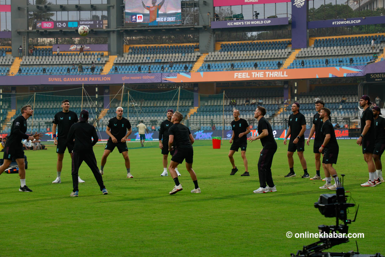 वाङ्खडे स्टेडियममा इंग्ल्यान्डको अभ्यास (तस्वीरहरू)