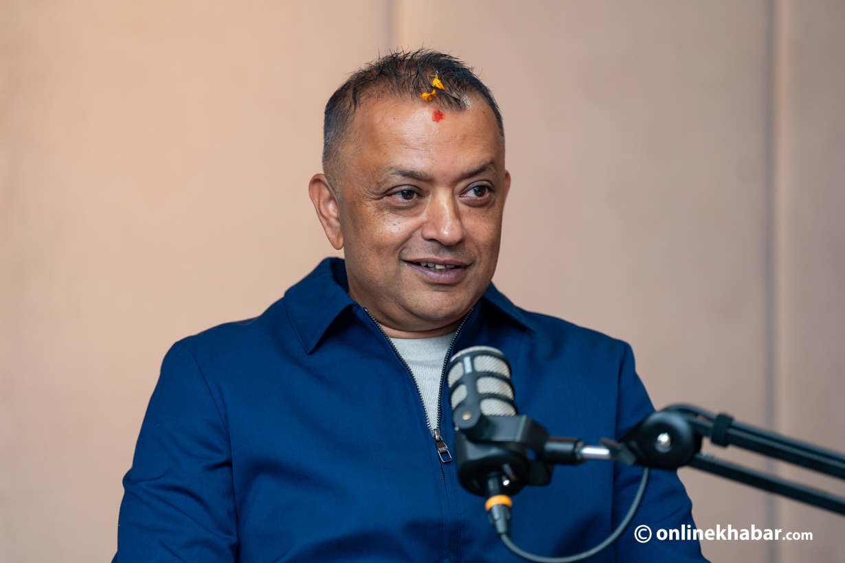 संविधान र देश जोगाउन पनि कांग्रेसलाई भोट हाल्नुपर्छ : गगन थापा