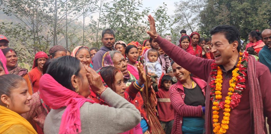 गुल्मी-२ मा गोकर्ण विष्टको ‘सुन्दै-सुनाउँदै’ अभियान, भाषणभन्दा संवादमा जोड
