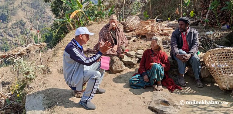 हर्कको पार्टीका यी उम्मेदवार, जो एक्लै घरदैलोमा छन्