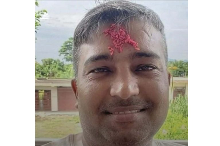 रास्वपा बर्दघाटका नेताले छाडे पार्टी