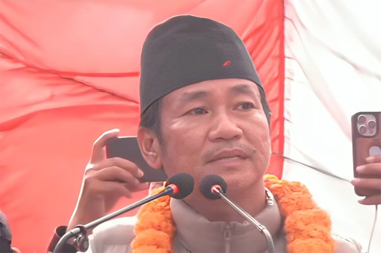 हर्कको व्यंग्य- घण्टी बजाउँदै आएको दल नयाँ होइन, पहिल्यै मुख टर्रो बनाइसक्यो