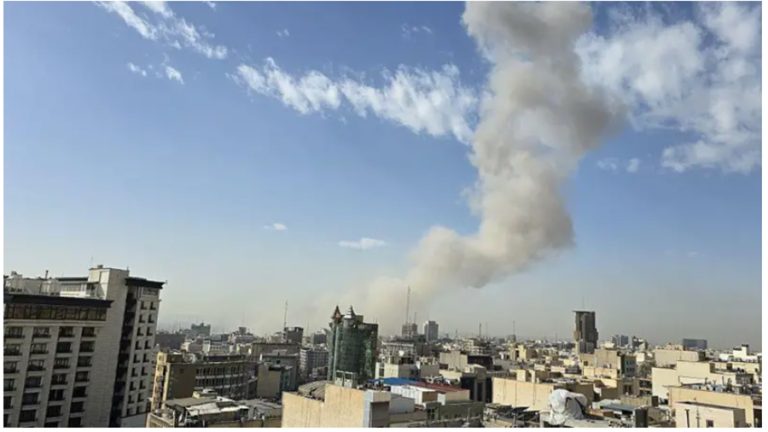 इजरायल–इरान तनाव : खाडी मुलुकले बन्द गरे हवाई क्षेत्र