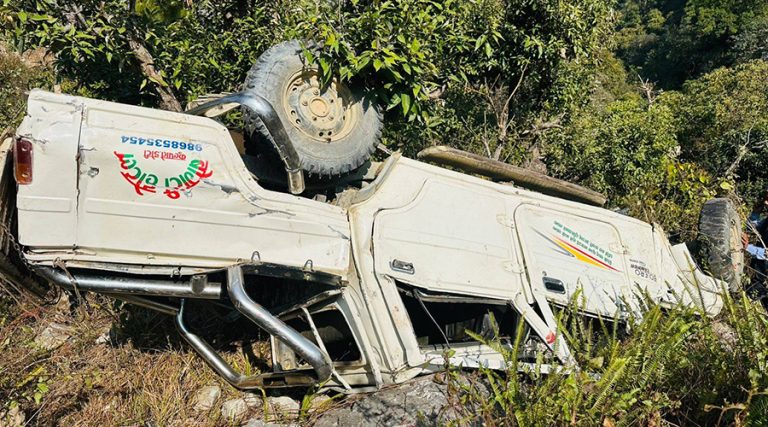 डोटीमा जिप दुर्घटना, ४ जना घाइते