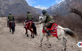 निर्वाचन सुरक्षा : माथिल्लो डोल्पाका भू–भागमा घोडा चढेर गस्ती गर्दै सेना