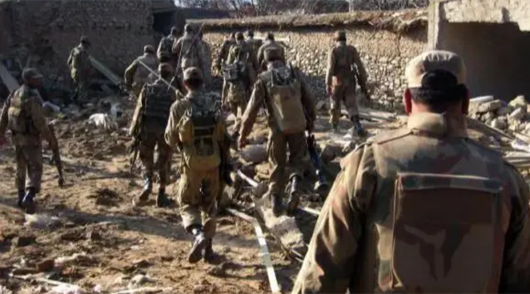 पाकिस्तानमा सैन्य चौकीमा आत्मघाती आक्रमण, १० सैनिकको मृत्यु