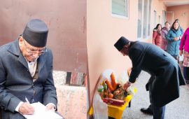 बाबुरामका बुवाप्रति प्रचण्डको श्रद्धाञ्जली