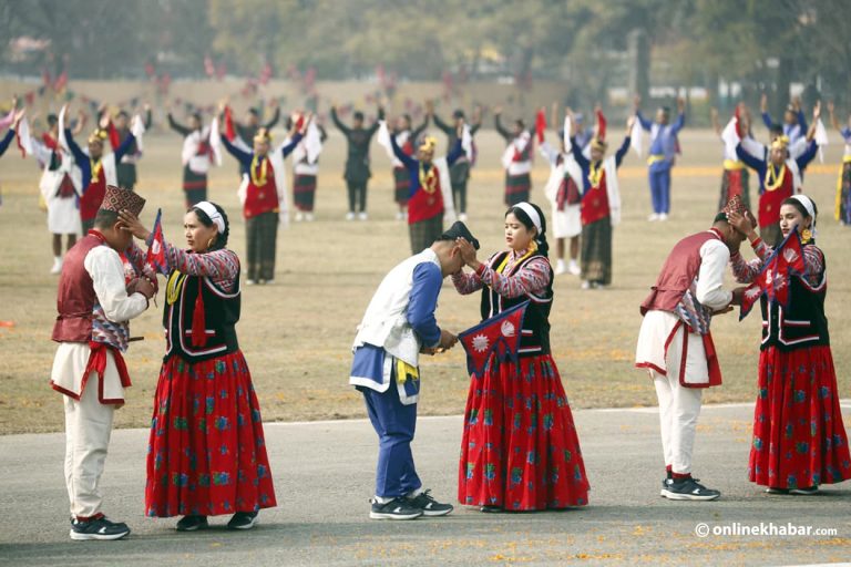 टुँडिखेलमा यसरी मनाइयो प्रजातन्त्र दिवस (तस्वीरहरू)