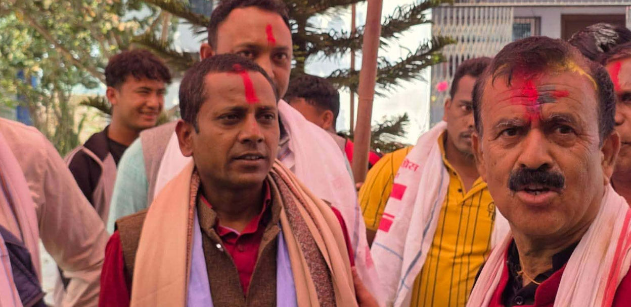 धनुषा-४ मा राष्ट्रिय मुक्ति पार्टीका उम्मेदवार नै कांग्रेस प्रवेश